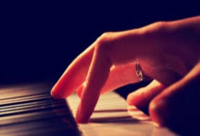 皇家马德里发挥欠佳遭斯特拉斯堡逆袭，欧冠登顶梦破碎